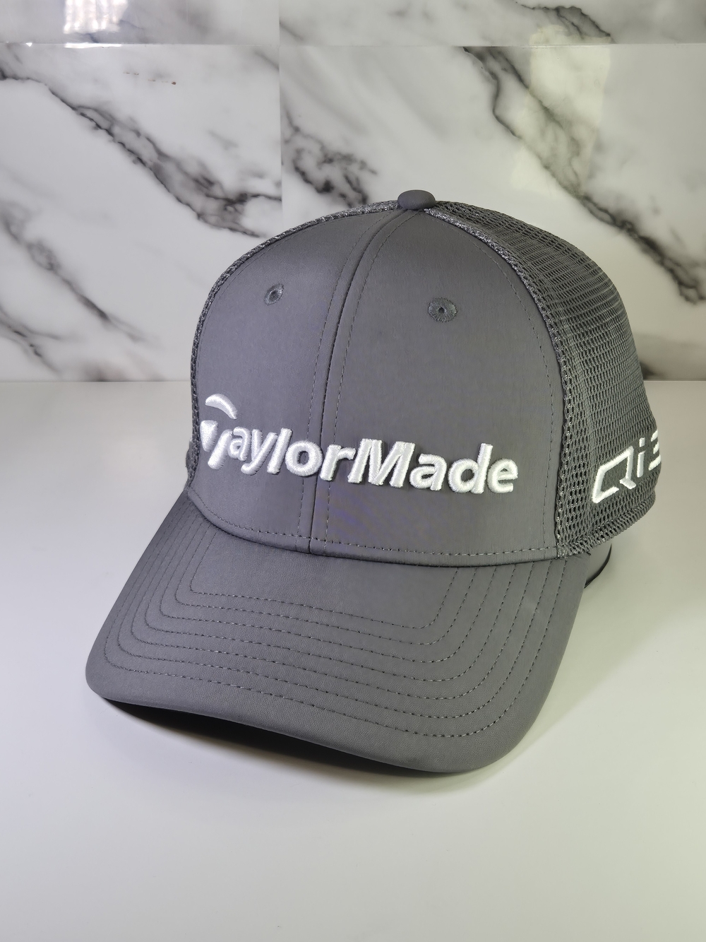 TaylorMade Men’s Gray Mesh Back Golf Cap